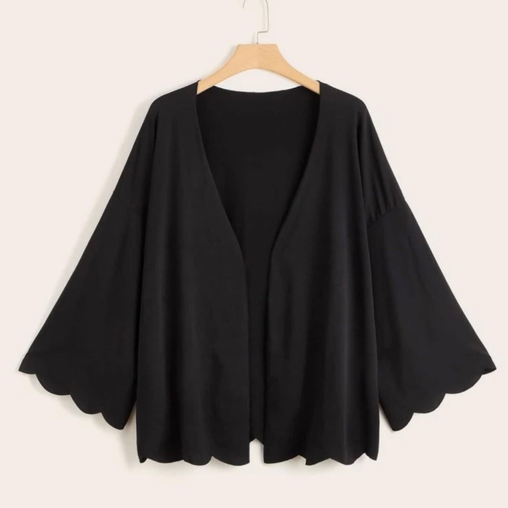 Black Scallop Edge Jacket/Cardigan